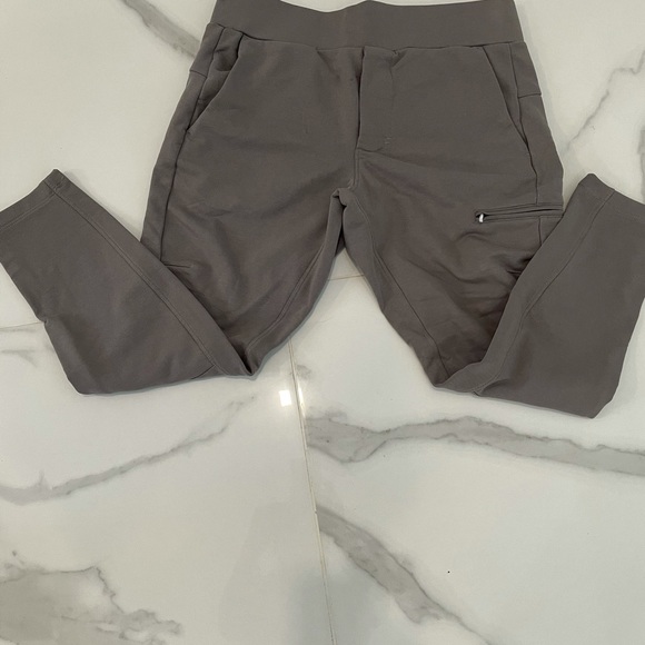 FABLETICS MEN JOGGERS PANTS - COURTSIDE - Picture 6 of 9